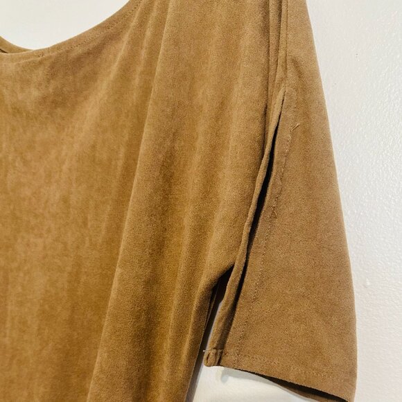 HOLLYWORLD - Picture 10 of 14